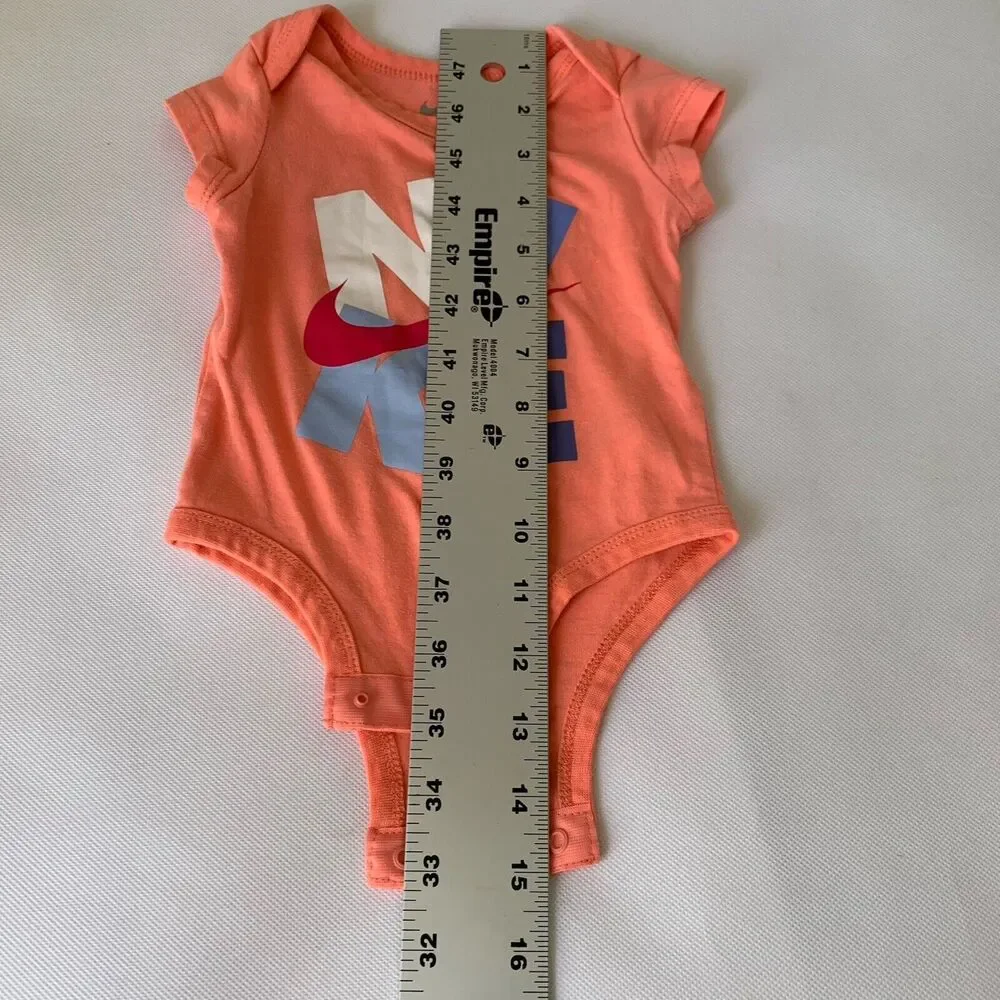 Nike Bodysuit One Piece Baby Girl 0-3 Month Pink Short Sleeve Spellout Snap Play